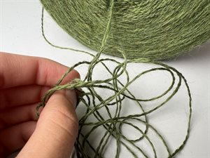 Sweater No. 9 - kit på blød og lækker strik, new green